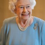 Se espera que la Reina observe desde el balcón del palacio cómo más de 70 aviones completan el desfile de cumpleaños de Su Majestad con un sobrevuelo de seis minutos.