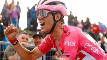 'Perdí la cabeza por un momento': Juan Pedro López se disculpa por tirar la botella en una emotiva respuesta tras mantener el liderato del Giro