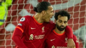 Salah del Liverpool, que persigue el título, dudas de Van Dijk para el viaje a Southampton