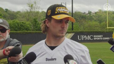 Sam Monson predice que Kenny Pickett comenzará para los Steelers como novato en las proyecciones de titular de PFF 22-Man - Steelers Depot