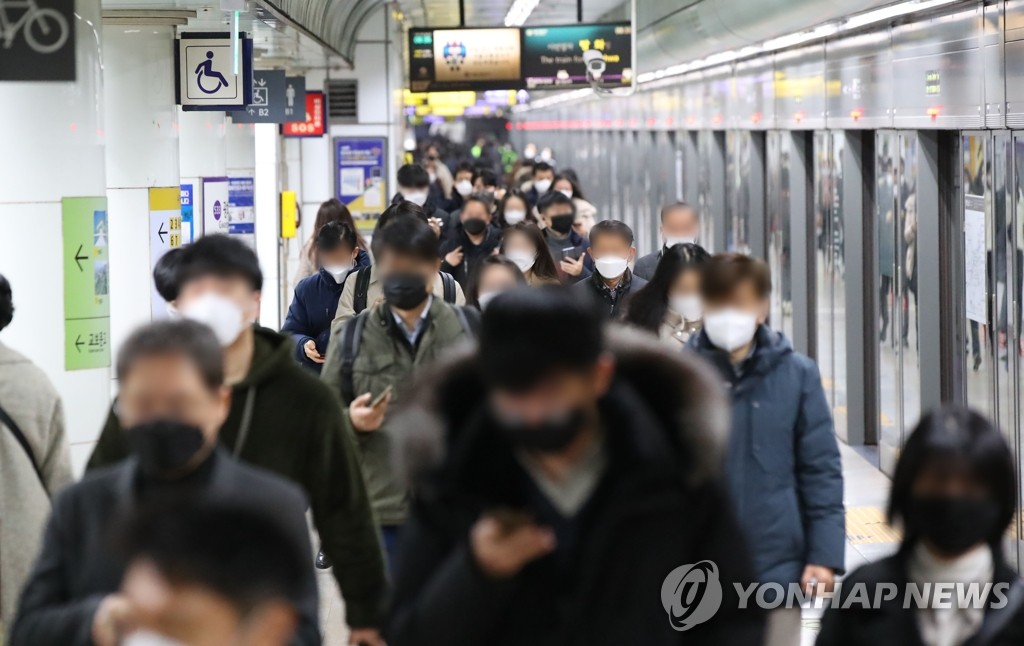 Seúl reanudará el servicio de metro nocturno a partir del próximo mes
