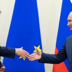 Unirse a la OTAN sería un 'error', dice Putin a Finlandia