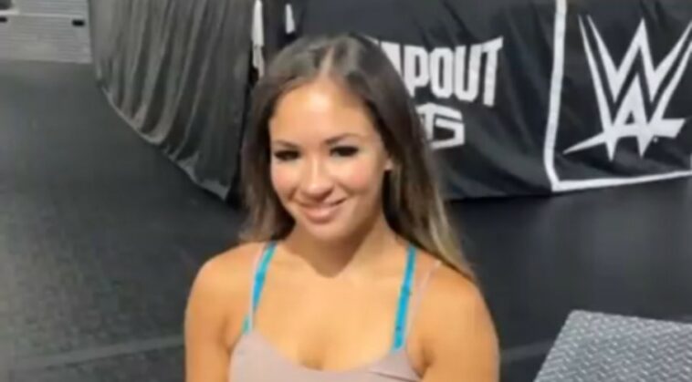 Valerie Loureda, luchadora de Bellator MMA, entrena en el WWE Performance Center