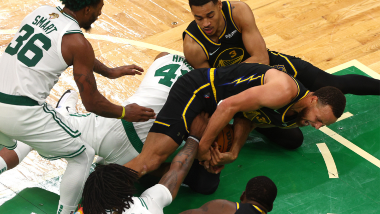 Actualización de la lesión de Stephen Curry: la estrella de los Warriors espera jugar el Juego 4 contra los Celtics después de lastimarse el pie en el scrum