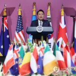 (AMPLIACIÓN) Corea del Sur, EE. UU. y Japón finalizan el plan para celebrar una cumbre trilateral al margen de la cumbre de la OTAN