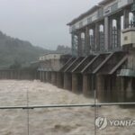 (AMPLIACIÓN) Corea del Norte parece haber descargado agua de una presa cerca de la frontera intercoreana: funcionario del gobierno