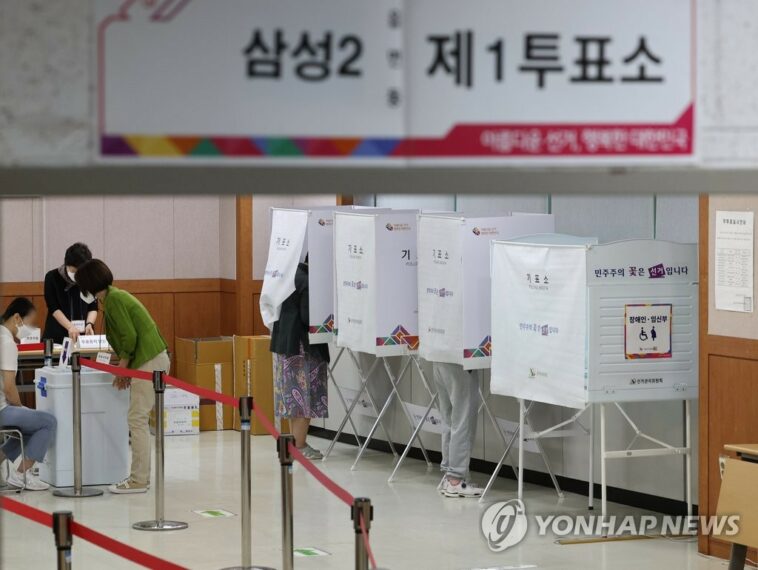 (AMPLIACIÓN) El partido gobernante PPP gana 10 de 17 contiendas electorales locales clave: encuesta de salida de KBS-MBC-SBS