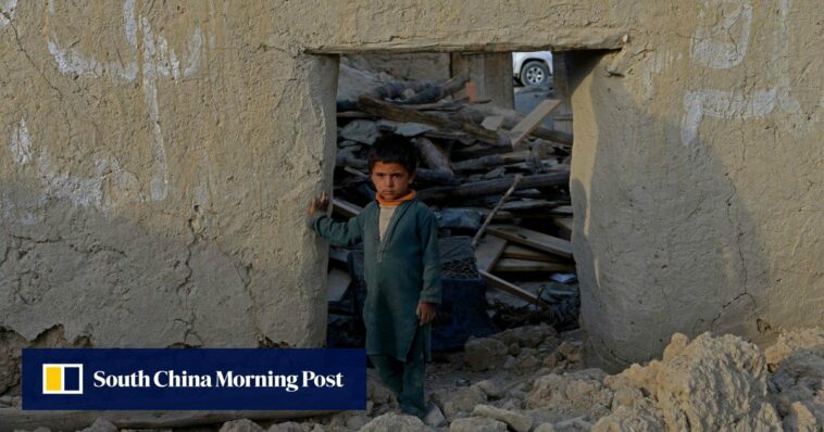 Brote de enfermedad entre sobrevivientes del terremoto afgano