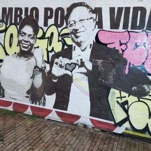 Dos partidos colombianos respaldan a candidatos del Pacto Histórico
