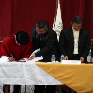 Ecuador: Movimiento Indígena y Gobierno Firman Acuerdo