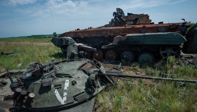 Ejército de Ucrania elimina 39 invasores, destruye tanque, 4 vehículos blindados en el sur de Ucrania