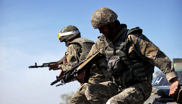 El ejército de Ucrania repele las operaciones de asalto de Rusia en tres direcciones