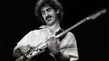 ROTTERDAM, NETHERLANDS - MAY 15: Frank Zappa performs on stage at Ahoy on 15th May 1982 in Rotterdam, Netherlands. (Photo by Rob Verhorst/Redferns)
