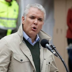 Iván Duque condenado a arresto domiciliario por desacato a la justicia
