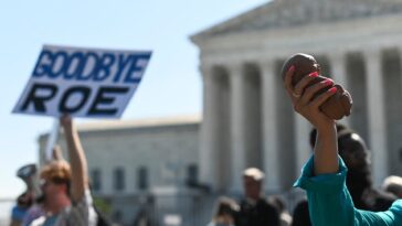 La Corte Suprema anula Roe v. Wade, poniendo fin a 50 años de derechos federales al aborto