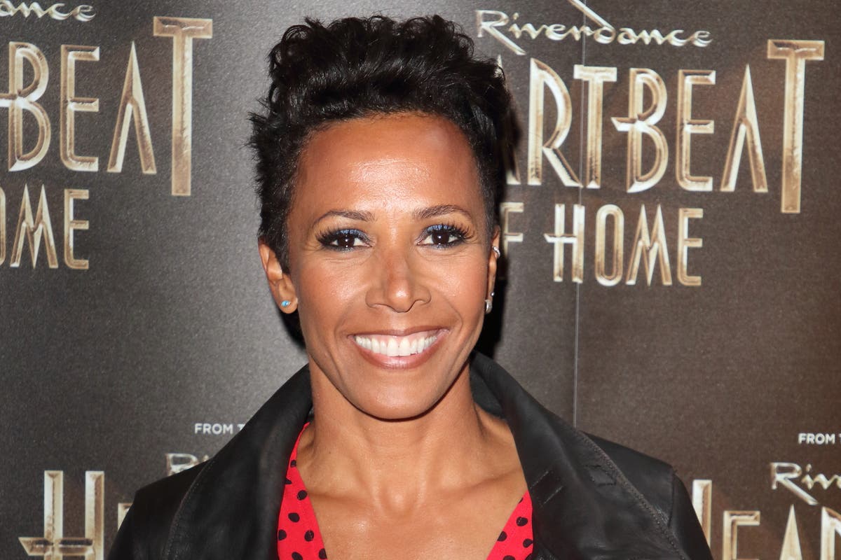 La doble campeona olímpica Dame Kelly Holmes anuncia que es gay
