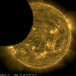 El Observatorio de Dinámica Solar de la NASA capturó imágenes de un eclipse solar parcial desde su punto de vista único en el espacio, el único lugar donde era visible.