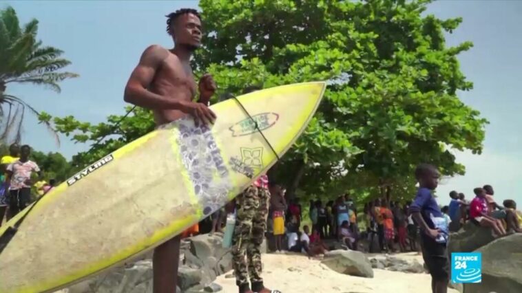 Liberia alinea una gran escena de surf