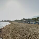 Un británico de 70 años ha sido detenido en la isla griega de Creta acusado de violar a su propia hija de 34 años en una playa abandonada (imagen de archivo)