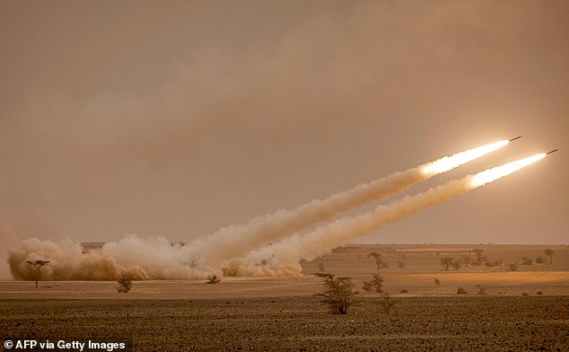 Estados Unidos está enviando cuatro sistemas de misiles HIMARS a Ucrania en la última ronda de ayuda militar