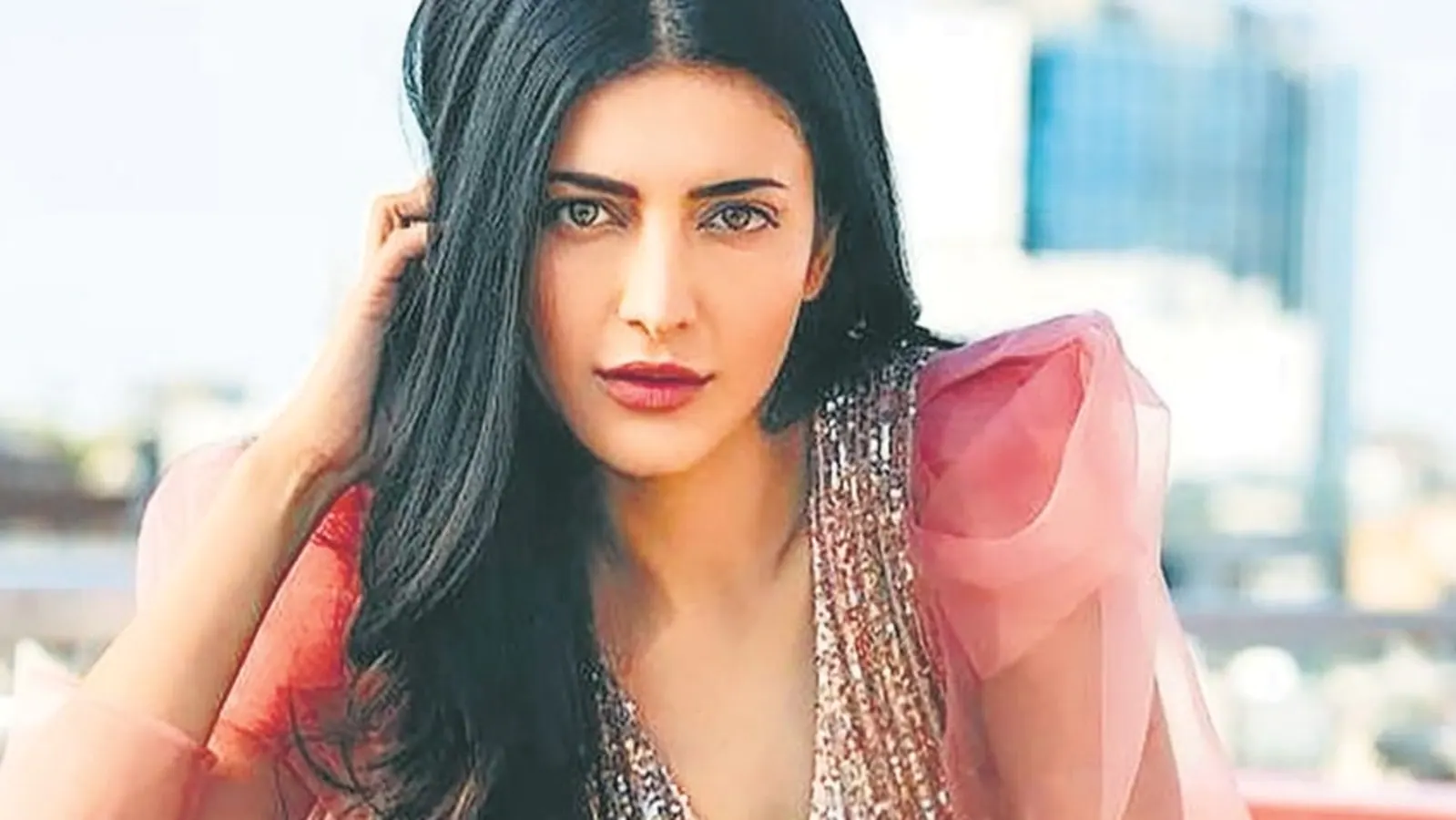 Shruti Haasan se sincera sobre cómo lidiar con el síndrome de ovario poliquístico y la endometriosis: 