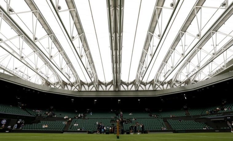 Siete británicos permanecen en singles mientras Wimbledon lucha por atraer multitudes