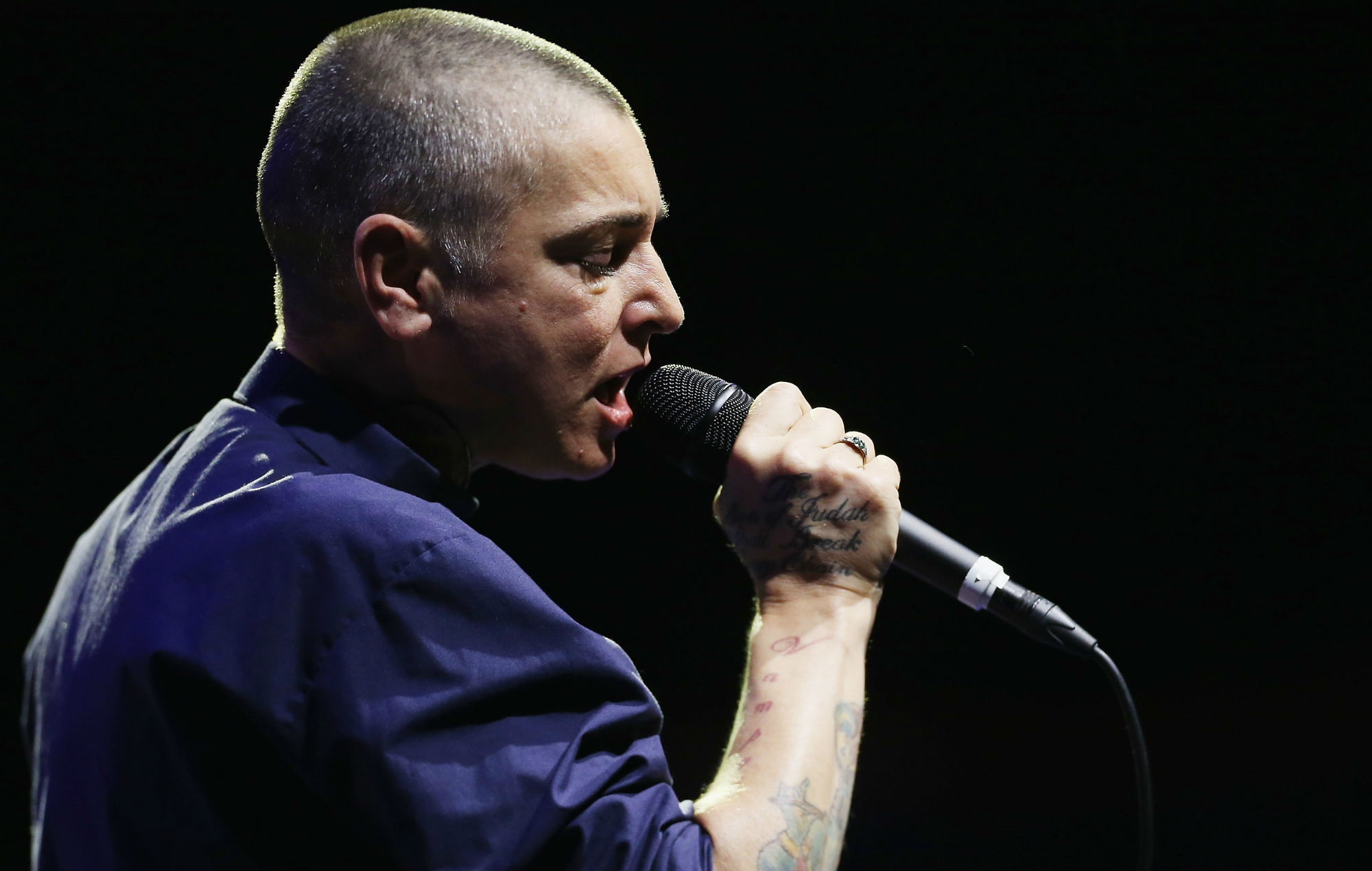 Sinead O'Connor cancela todos los conciertos en 2022 por "su propia salud y bienestar"