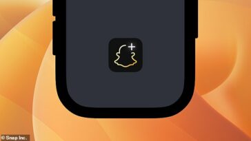 Snapchat Plus es una colección de funciones exclusivas, experimentales y de prelanzamiento disponibles en Snapchat por $3.99/mes.  Esta suscripción ofrece nuevas funciones de Snapchat a algunos de los miembros más apasionados de la comunidad de Snapchat, dijo la firma.