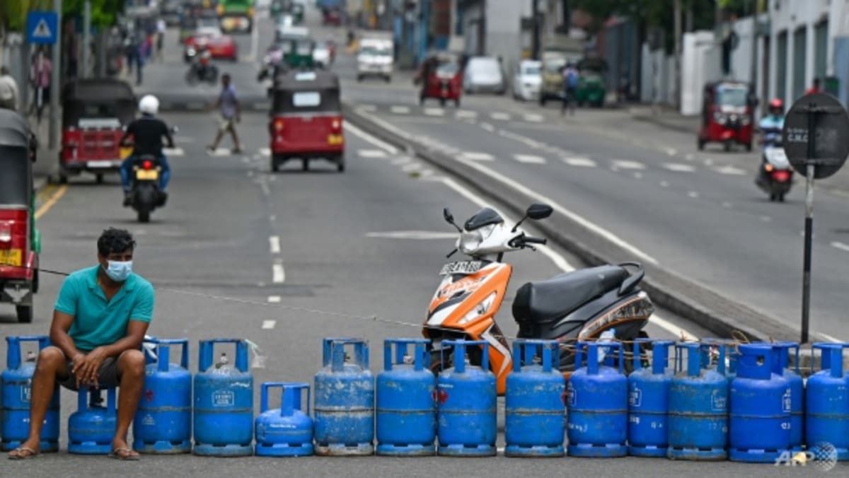 Sri Lanka en bancarrota se queda sin combustible
