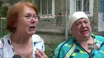 Ucrania: Docenas de personas desaparecidas tras ataque con misiles rusos en centro comercial matan a 18