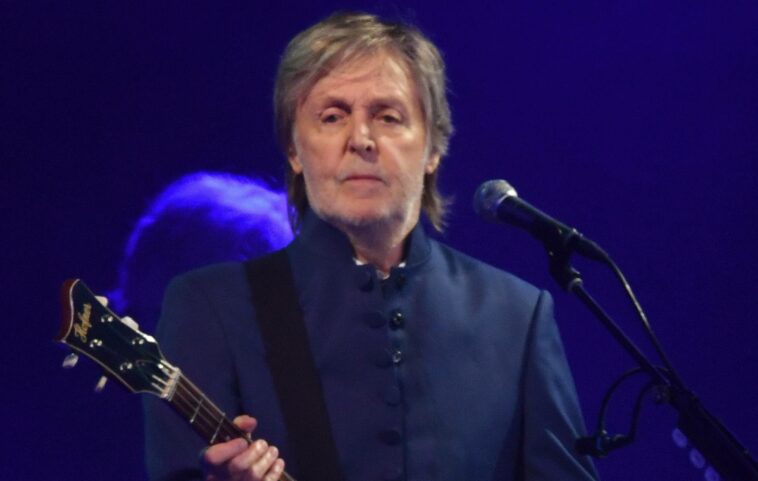 Vea a Dave Grohl y Bruce Springsteen unirse a Paul McCartney en el escenario de Glastonbury 2022