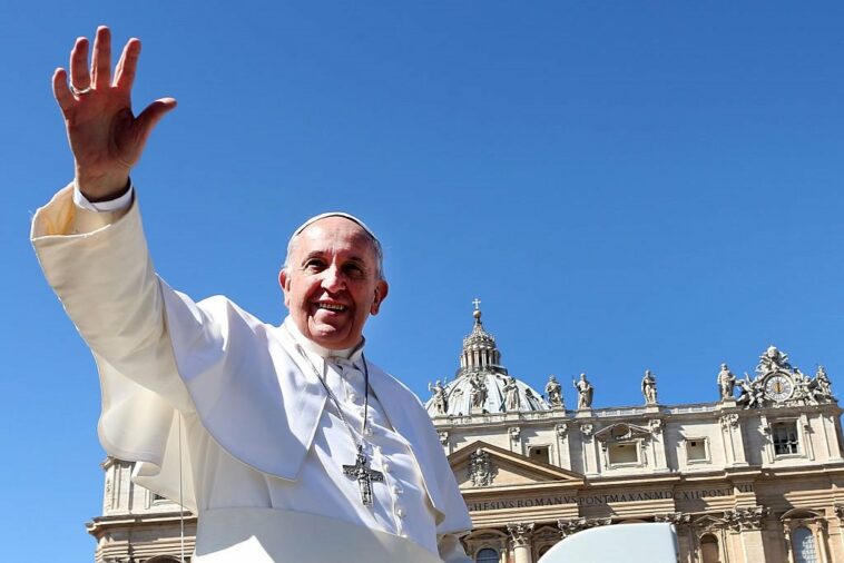 El Papa, "muy decepcionado" por la cancelación de su visita a África