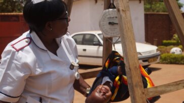 Malawi 'exporta' enfermeras debido al desempleo