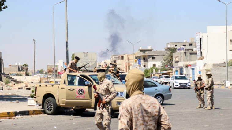Choque de milicias en Libia en medio de tensiones políticas entre gobiernos rivales
