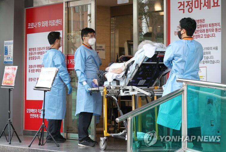 (AMPLIACIÓN) Los nuevos casos de COVID-19 en Corea del Sur superan los 100.000 en más de 3 meses