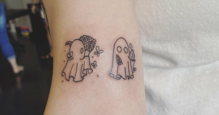 35 Tatuajes De Fantasmas Que Son Realmente Lindos (y Nada Espeluznantes)