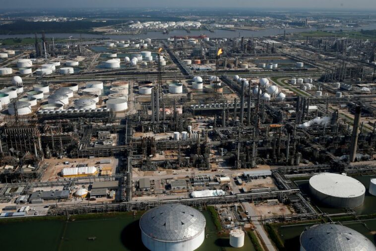 AMLO declaró que refinería Deer Park con sede en Texas ha generado una ganancia de $400 millones de dólares para México