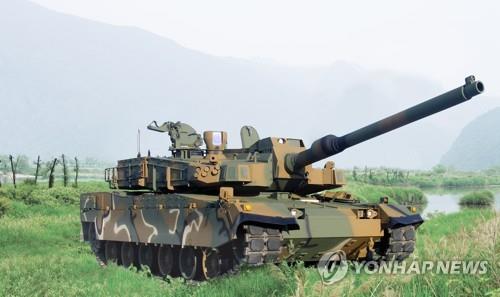 (AMPLIACIÓN) Polonia firma un acuerdo para comprar cazas, tanques y obuses fabricados en Corea del Sur