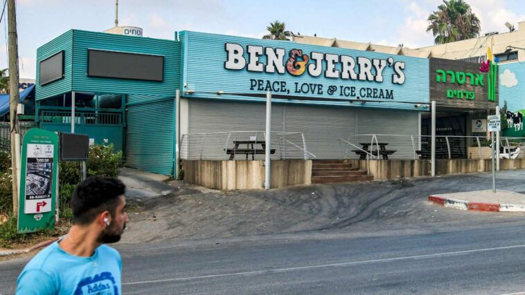 Unilever anunció que había vendido sus intereses comerciales en Israel a Avi Zinger, el propietario de Ben & Jerry's Israel.