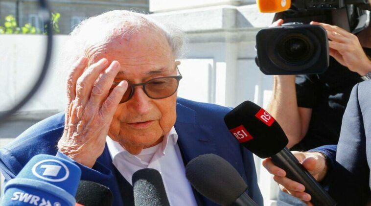 Blatter y Platini absueltos de cargos de corrupción en juicio de la FIFA