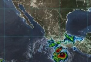 Bonnie se convierte en huracán en el Pacífico de México