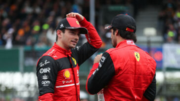 Charles Leclerc niega los informes de disturbios entre los miembros del equipo en Ferrari