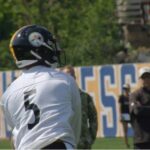 Chris Oladokun cree que ahora es el mejor momento para ingresar a la NFL como QB con 'mucho atletismo' - Steelers Depot