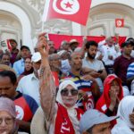 Cientos de personas protestan contra el proyecto de constitución de Túnez a medida que se acerca la votación
