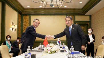 Corea del Sur y China sostienen conversaciones de ministros de Relaciones Exteriores en Indonesia al margen de la reunión del G-20