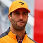 Daniel Ricciardo originalmente pensó que los manifestantes eran fanáticos de Max Verstappen