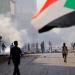 Disparan gases lacrimógenos cuando vuelven a estallar las protestas contra el golpe en Sudán |  The Guardian Nigeria Noticias