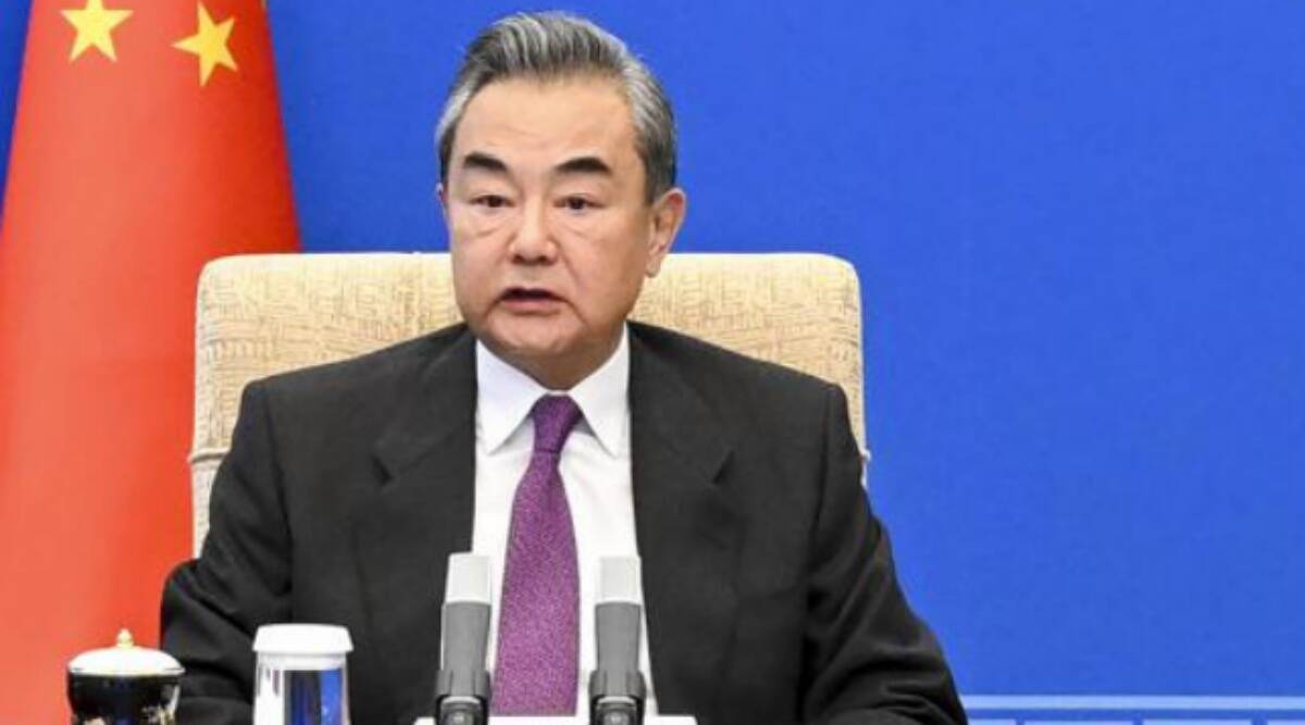 Dispuesto a extender Corredor Económico China-Pakistán a Afganistán: Ministro de Relaciones Exteriores chino Wang
