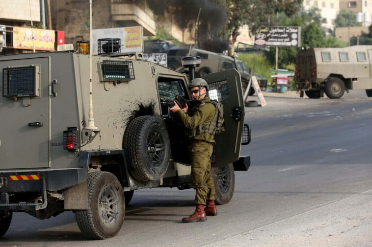 Dos palestinos atropellados y luego detenidos por soldados israelíes