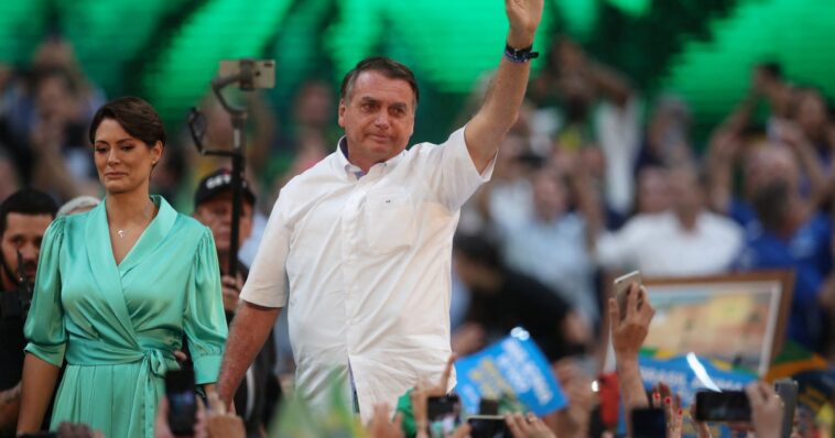 'El ejército está de nuestro lado': Bolsonaro lanza candidatura a la reelección